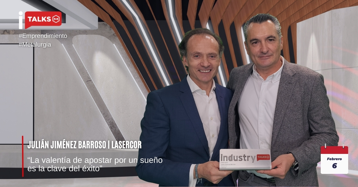 Entrega de la plaza iTALKS a Julián Jiménez